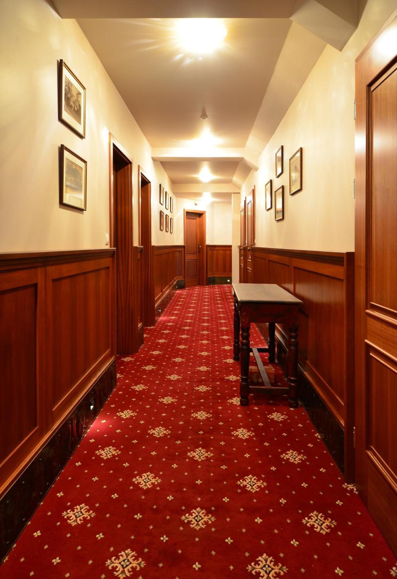 Hotel Tacl Holešov Esterno foto