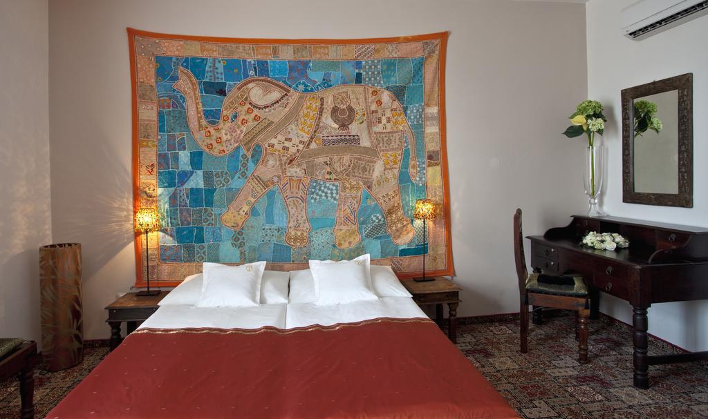 Hotel Tacl Holešov Esterno foto